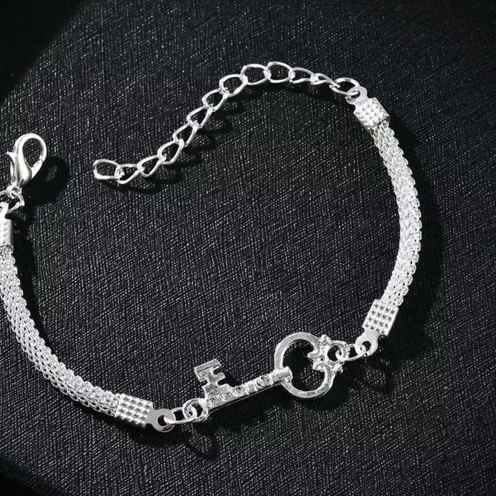 NWT Sterling Silver Crystal Charm Bracelet - Picture 9 of 11